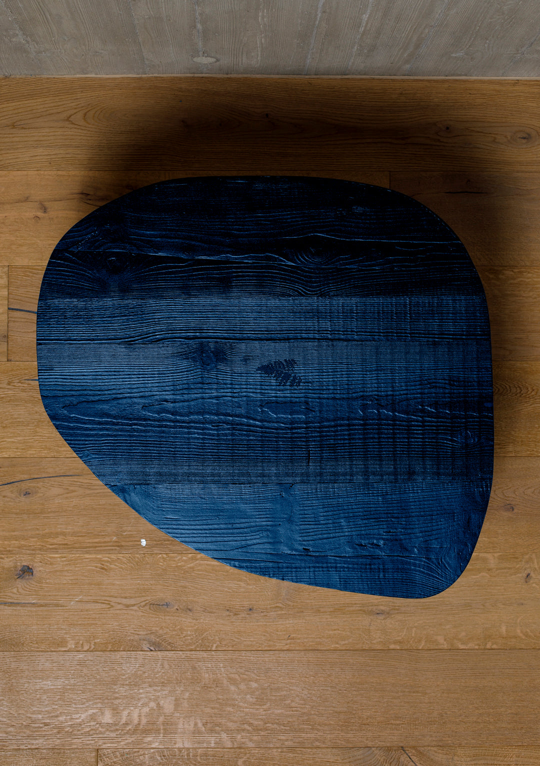 organic coffee table, leaf, aluminium