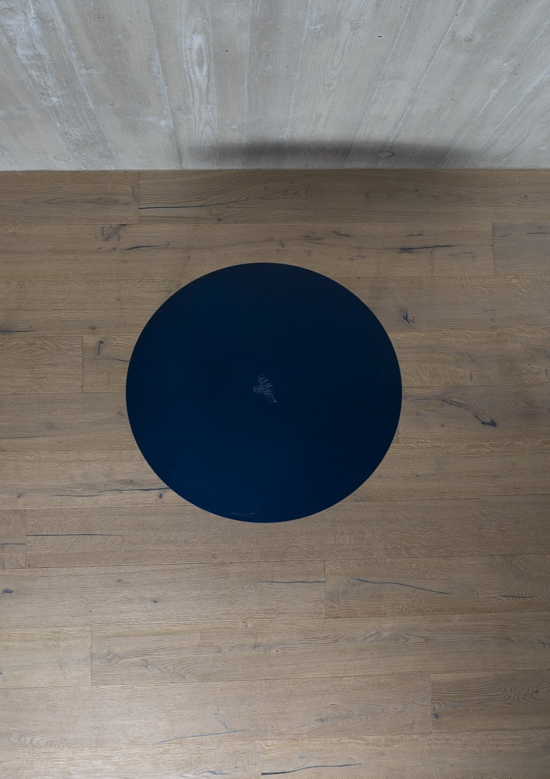 aluminium coffee table, round