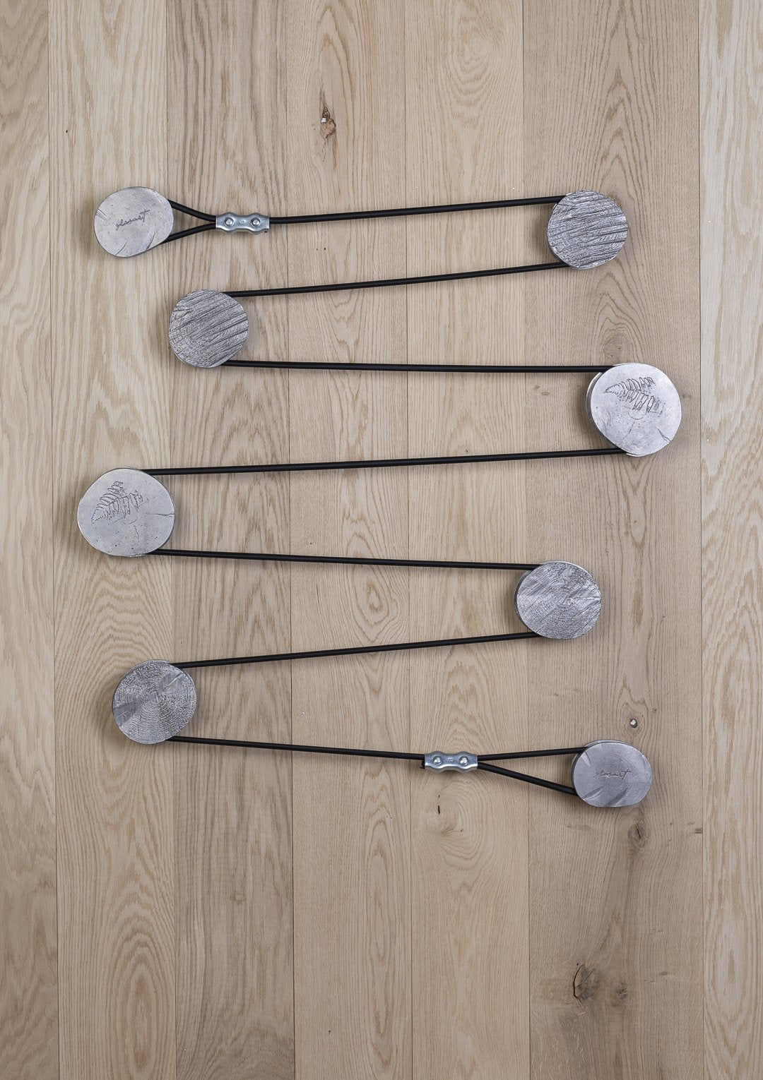 ladders/hangers