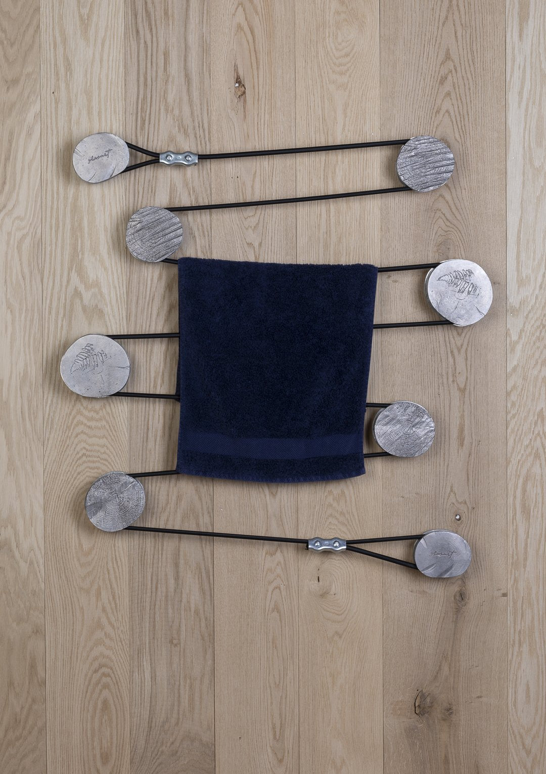 ladders/hangers