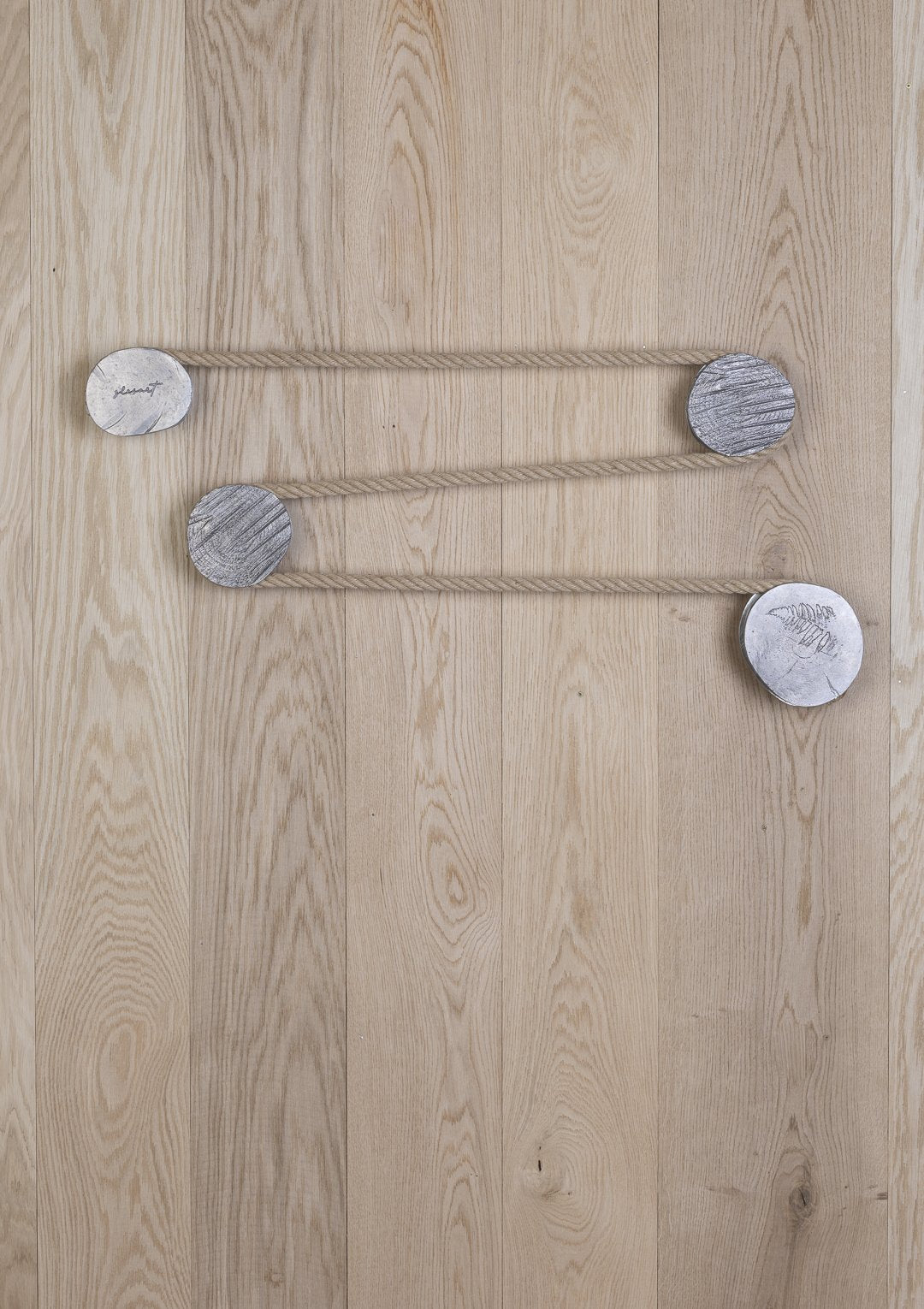ladders/hangers